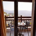 Selestina Boutique 3* Karpenísion