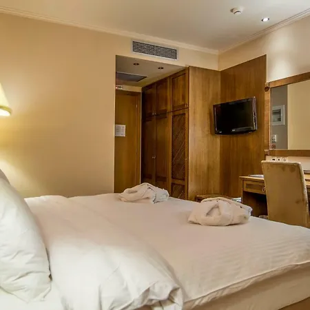 Szálloda Selestina Boutique Karpeníszi